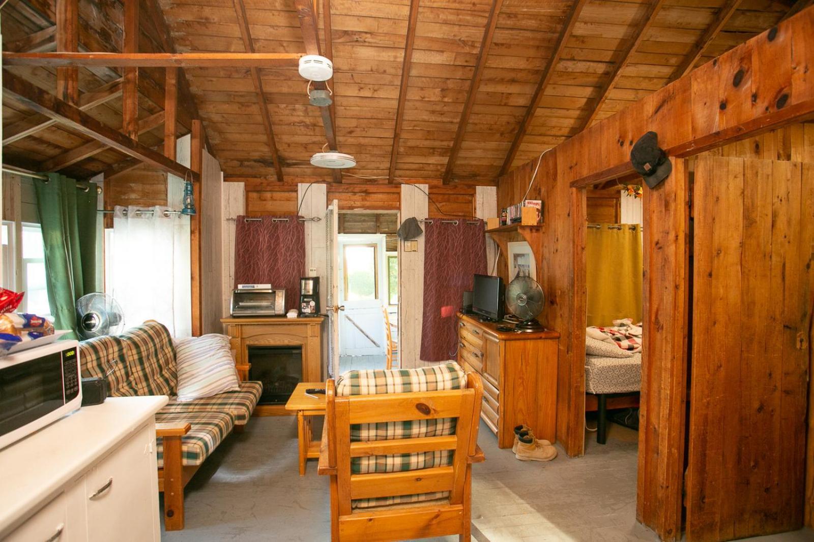 Fun Place With A Sandy Beach For Swimming, Boating, And Fishing, Featuring 3 Available Cabins Fenelon Falls Exterior foto